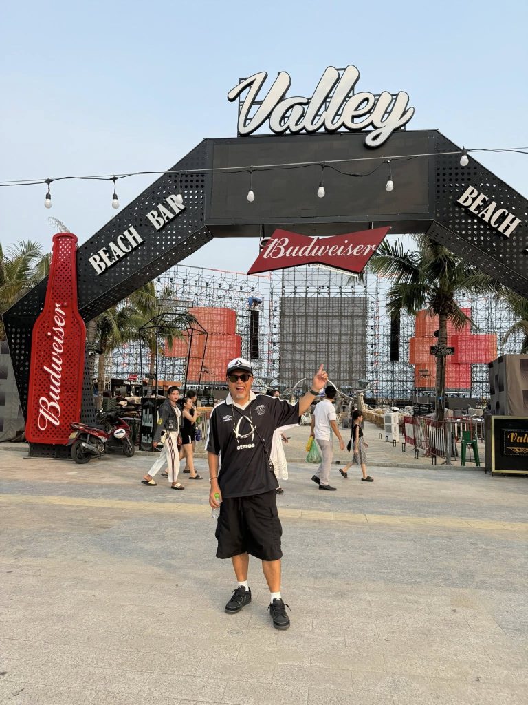 Valley Beach Club Hạ Long