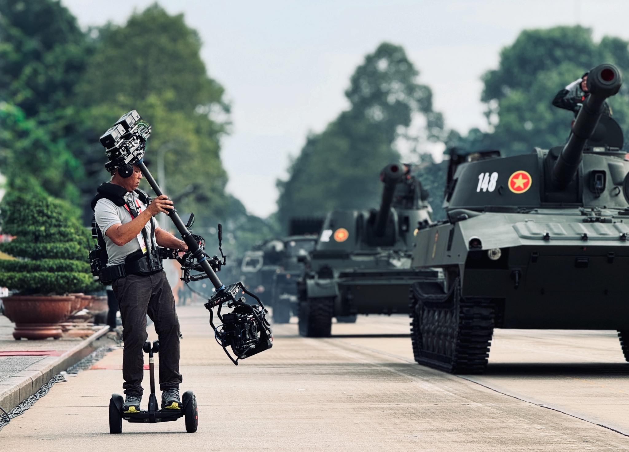 Lê Bảo Hân là ai? Cát-xê quay phim của “người đứng sau cú máy điện ảnh”