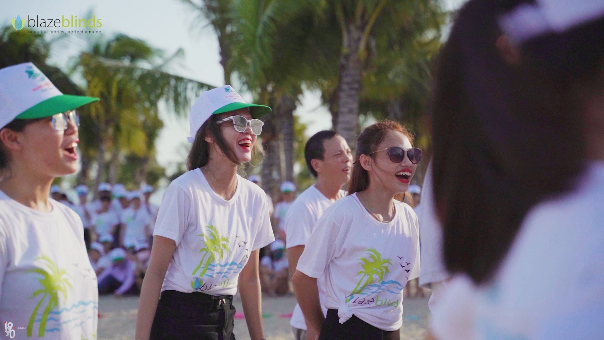 chụp ảnh hạ long team building