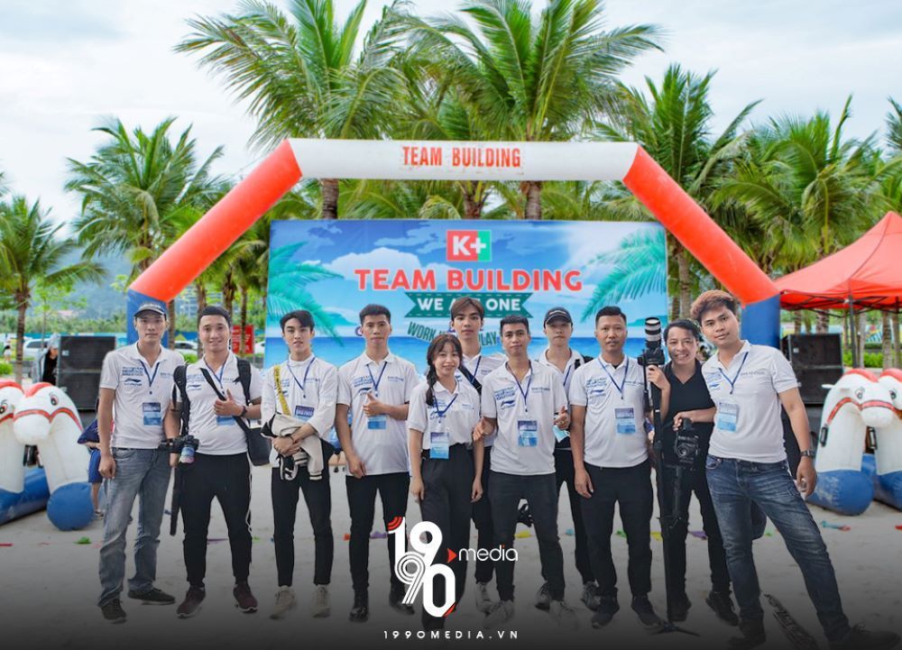 Chụp ảnh team building đẹp