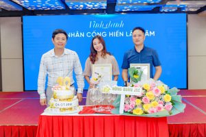 Kinh nghiệm tổ chức sinh nhật công ty