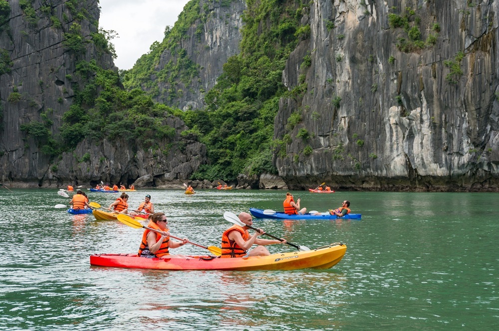 trò chơi team building trên biển