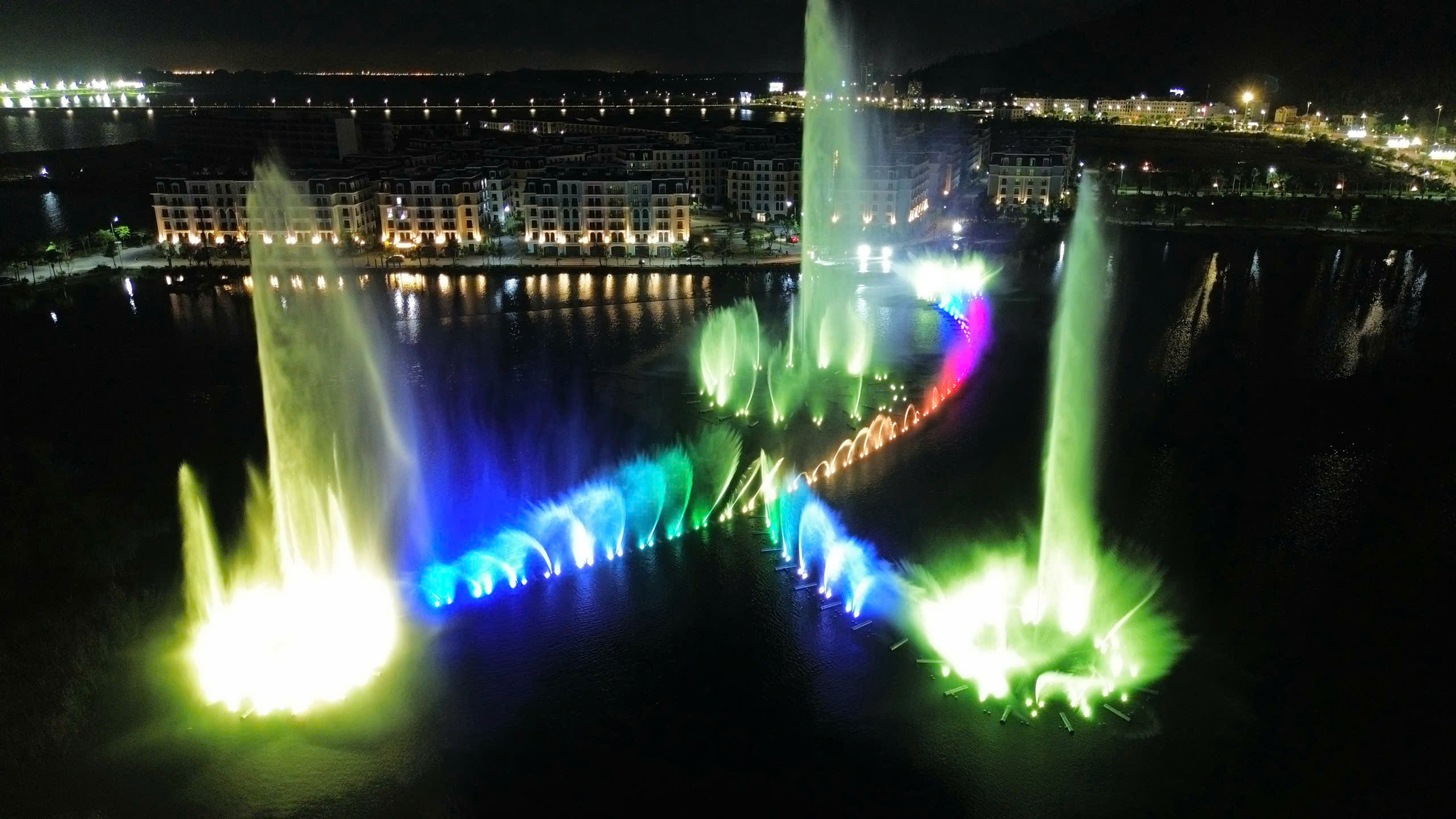 Nhạc Nước Hạ Long Marina (2)